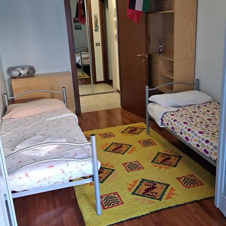 Casa Vacanze La Mela Monza Buitenkant foto